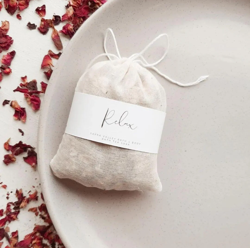 Luxury gift hampers Australia – beautifully curated gourmet hampers, wine gift boxes, and pamper hampers for all budgets. Perfect for birthdays, anniversaries, corporate gifts & special occasions. Gift Bae offers Perth same-day delivery & Australia-wide shipping. Shop the best gift hampers online today!