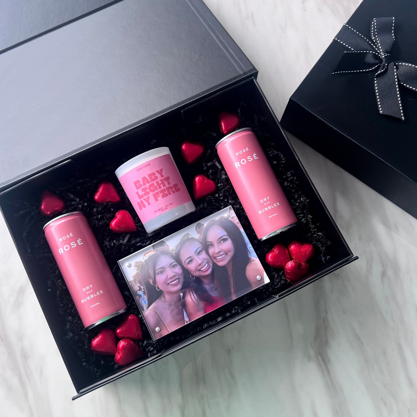 Luxury gift hampers Australia – beautifully curated gourmet hampers, wine gift boxes, and pamper hampers for all budgets. Perfect for birthdays, anniversaries, corporate gifts & special occasions. Gift Bae offers Perth same-day delivery & Australia-wide shipping. Shop the best gift hampers online today!