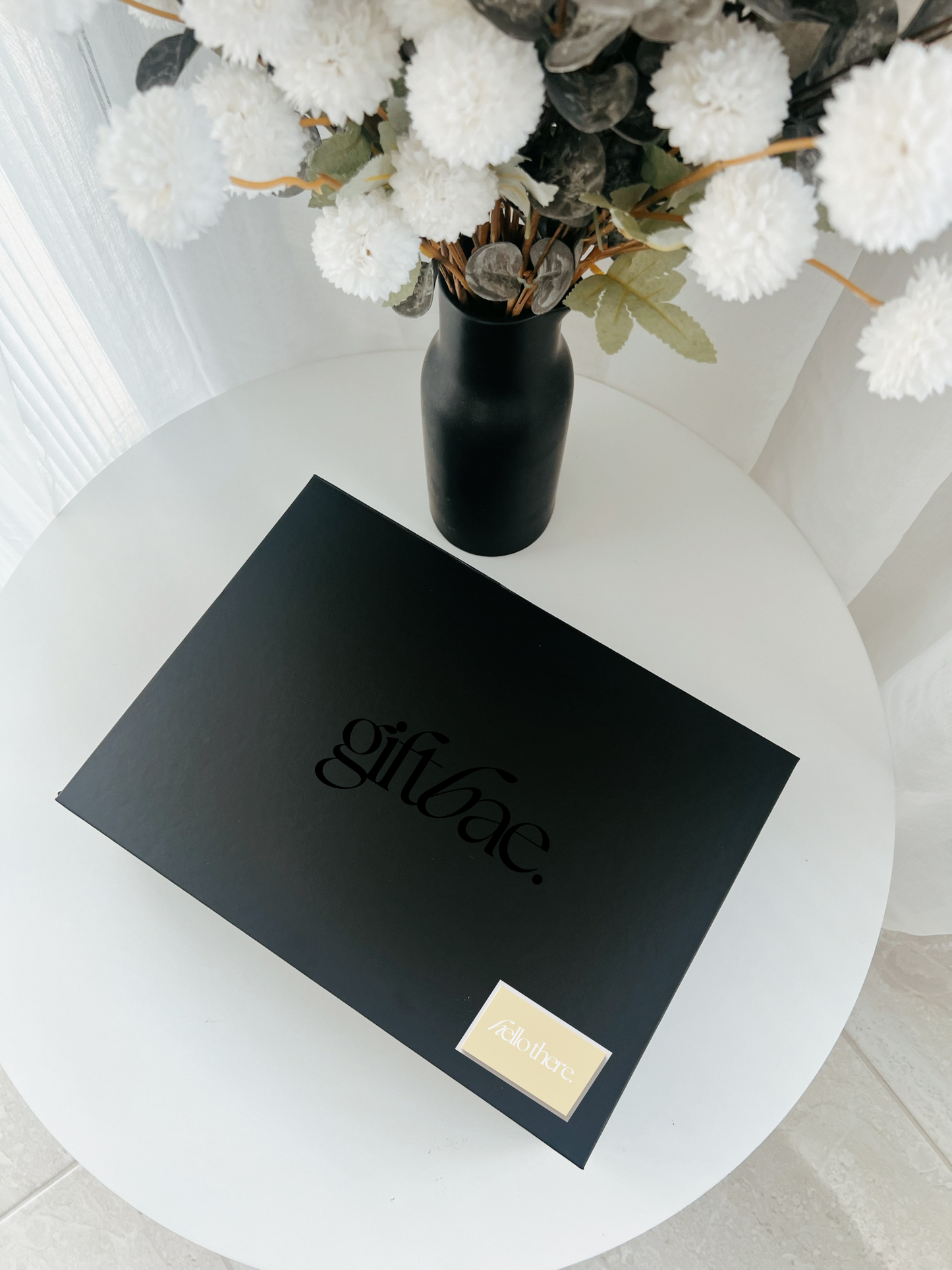 Luxury gift hampers Australia – beautifully curated gourmet hampers, wine gift boxes, and pamper hampers for all budgets. Perfect for birthdays, anniversaries, corporate gifts & special occasions. Gift Bae offers Perth same-day delivery & Australia-wide shipping. Shop the best gift hampers online today!