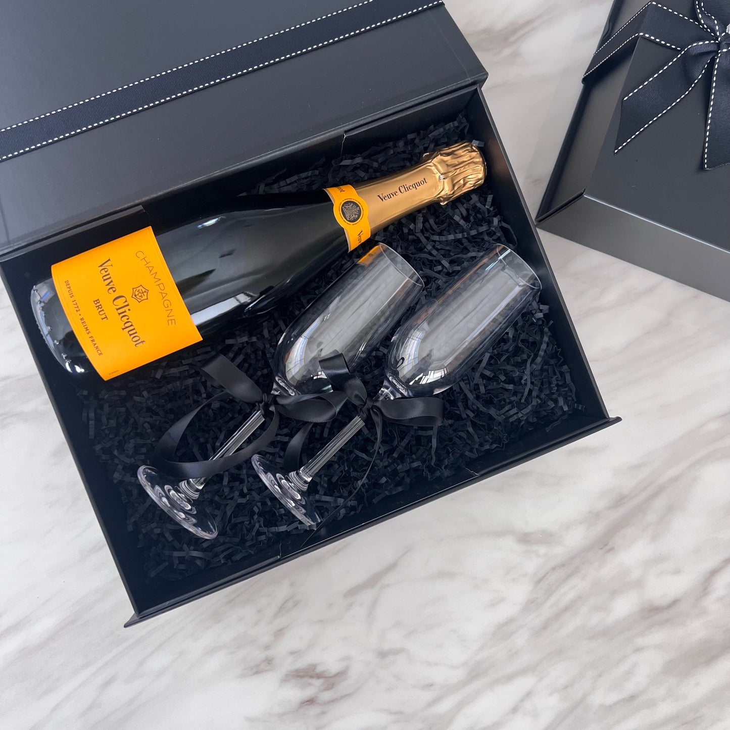 Luxury gift hampers Australia – beautifully curated gourmet hampers, wine gift boxes, and pamper hampers for all budgets. Perfect for birthdays, anniversaries, corporate gifts & special occasions. Gift Bae offers Perth same-day delivery & Australia-wide shipping. Shop the best gift hampers online today!