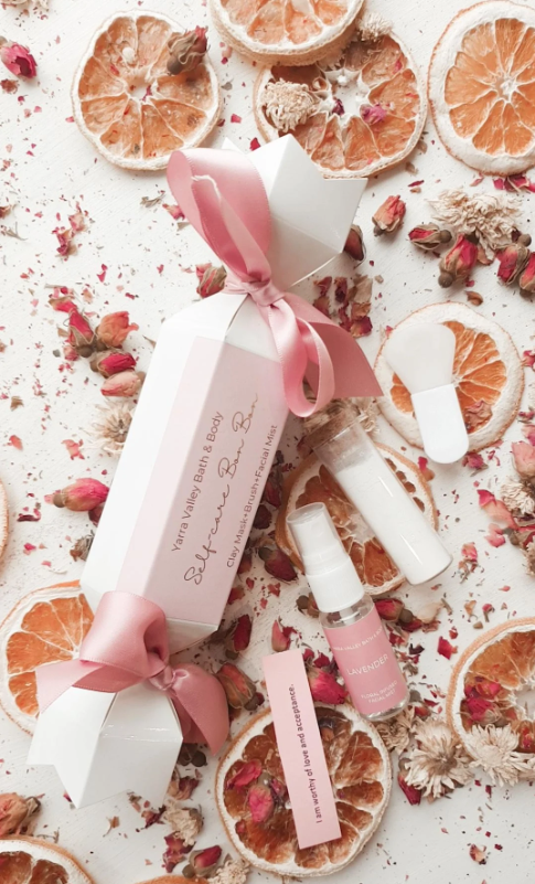 Luxury gift hampers Australia – beautifully curated gourmet hampers, wine gift boxes, and pamper hampers for all budgets. Perfect for birthdays, anniversaries, corporate gifts & special occasions. Gift Bae offers Perth same-day delivery & Australia-wide shipping. Shop the best gift hampers online today!