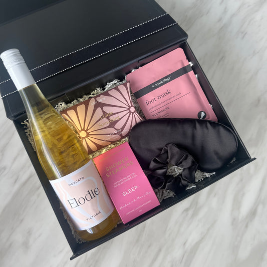 Luxury gift hampers Australia – beautifully curated gourmet hampers, wine gift boxes, and pamper hampers for all budgets. Perfect for birthdays, anniversaries, corporate gifts & special occasions. Gift Bae offers Perth same-day delivery & Australia-wide shipping. Shop the best gift hampers online today!